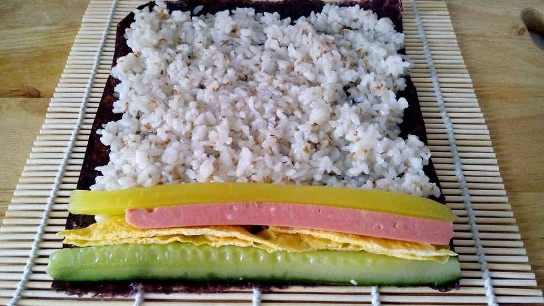 JapanBargain, Sushi Roll Bamboo Mat, 10.5" Square Natural Bamboo Sushi Rolling Mat for Making Sushi Rolls, Eco-Friendly, Reusable, Easy to Clean