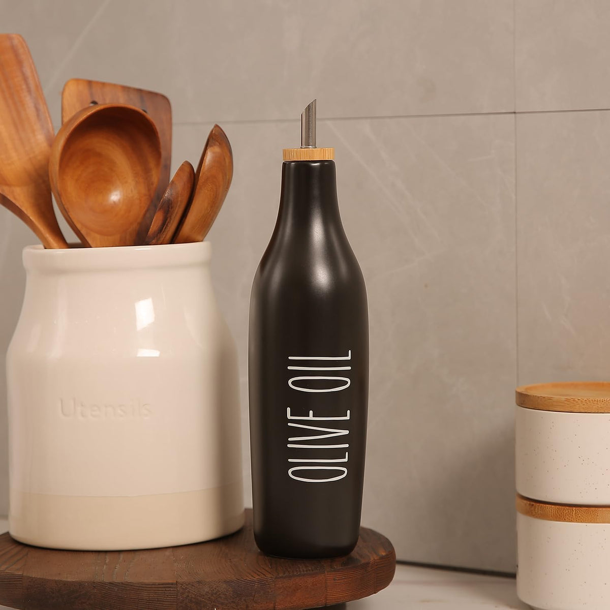 HOMCDALY Ceramic Olive Oil Dispenser for Kitchen, Stoneware 16oz Oil Cruet and Vinegar Bottles Dispenser, Kitchen Dispenser Bottle for EVOO Vinegar Syrups, Modern Farmhouse Design(B-O)