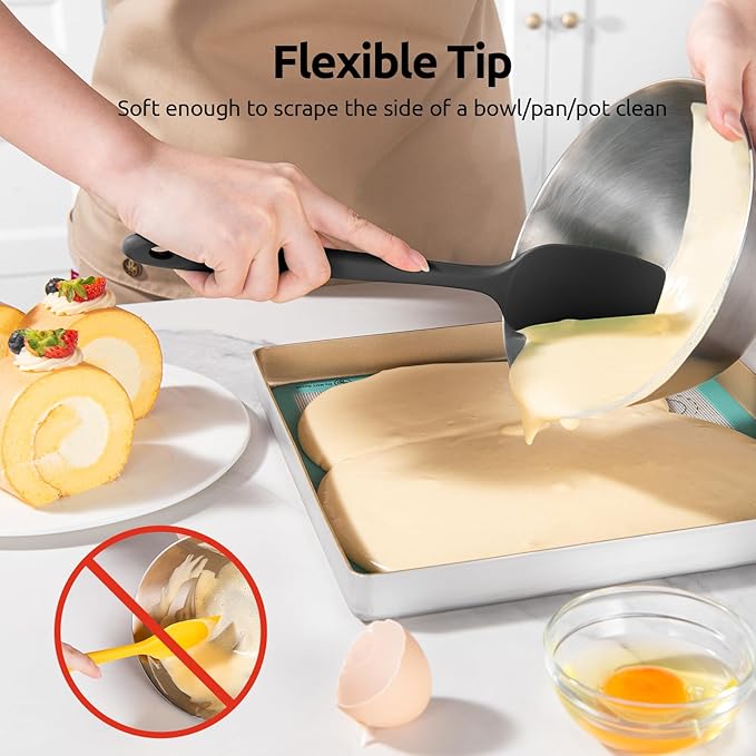 U-Taste Silicone Spatula Set, 600ºF High Heat Resistant, Seamless Food Grade Flexible Rubber Kitchen Cooking Mixing Baking Scraper for Nonstick Cookware Set of 3 (Black)