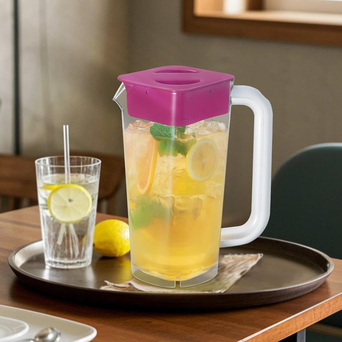 CURTA 1 Pack 2 Liters/68 oz Plastic Square Pitcher with Lid & Handle for Kitchen,ICED JUICE and Coffee Carafe Beverage Serveware, Acrylic Water Jug for Hot/Cold Drinks&lemonade