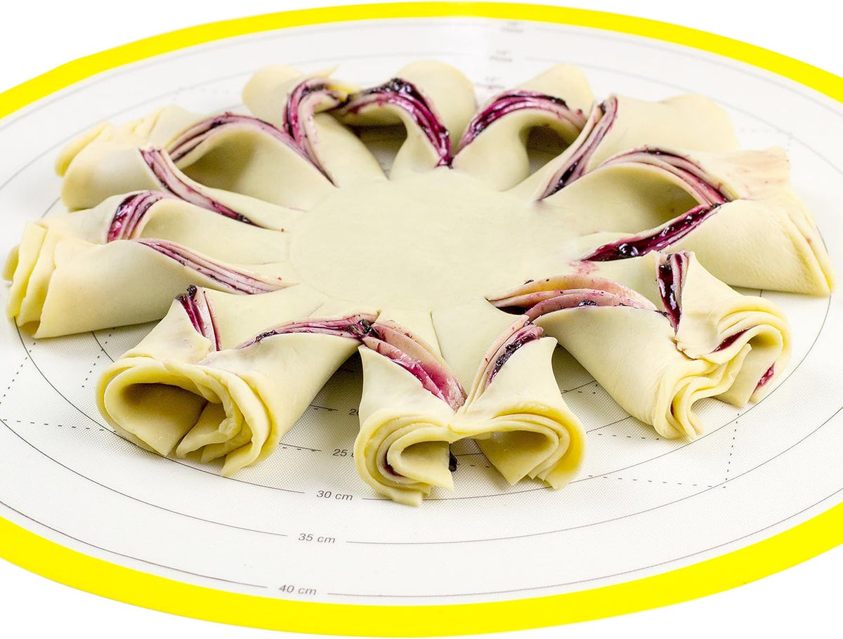 17.75 Inch Round Silicone Pastry Mat | Non Stick BPA-Free | Metric & Imperial Guides | Oven Microwave Freezer Dishwasher Safe - 450 °F to -40 °F